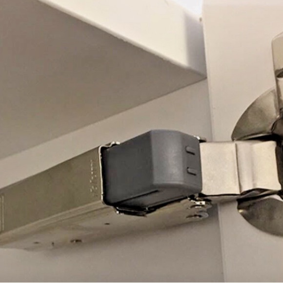 NEW IKEA UTRUSTA Door Hinge 110-125° Damper Soft closing 402.418.23 (Pack of 2) - Picture 2 of 2